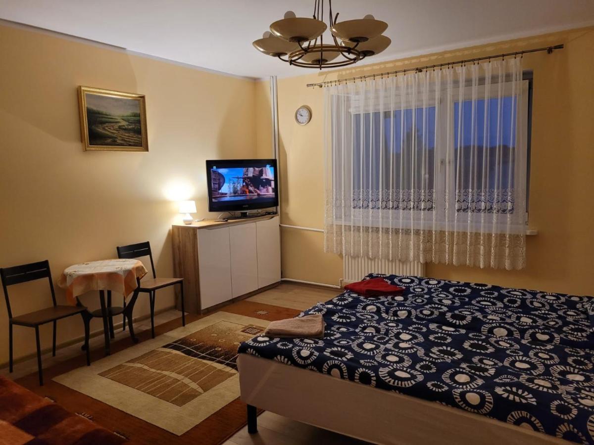 Pokoje Goscinne, Nadmorska 3 Ustka Ngoại thất bức ảnh